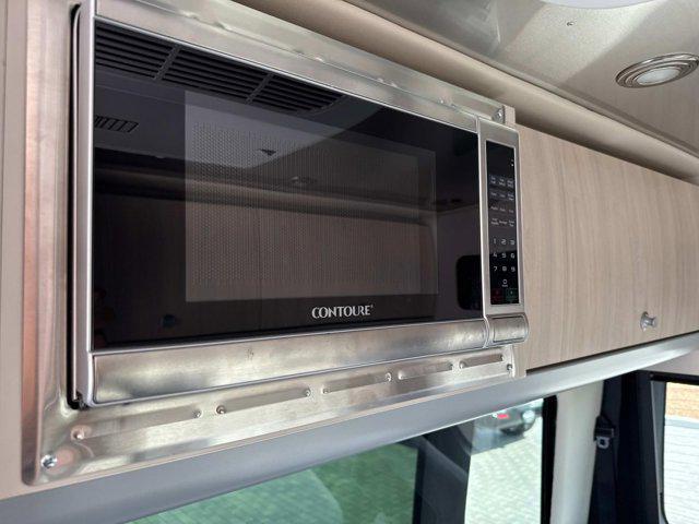 Photo of 2022 Iridium Silver Mercedes-Benz Sprinter 2500