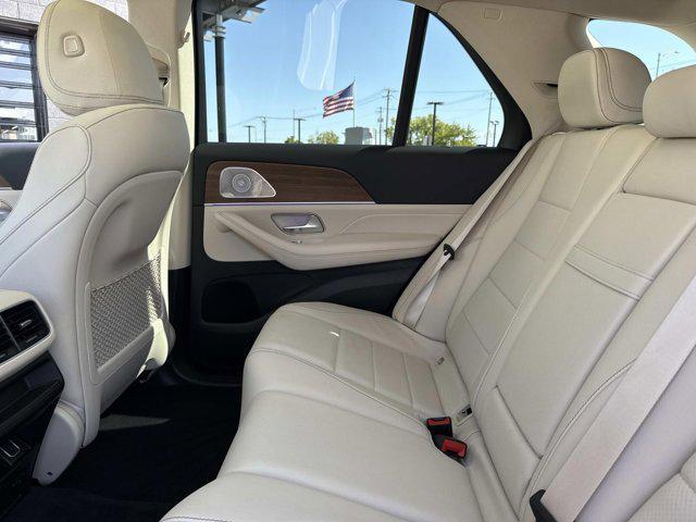 Photo of 2022 Lunar Blue Metallic Mercedes-Benz GLE 350