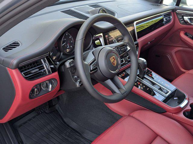 Photo of 2026 Dolomite Silver Metallic Porsche Macan