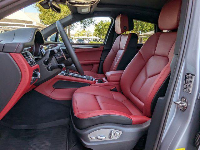 Photo of 2026 Dolomite Silver Metallic Porsche Macan