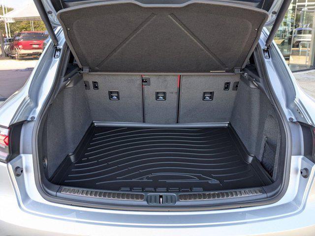 Photo of 2026 Dolomite Silver Metallic Porsche Macan