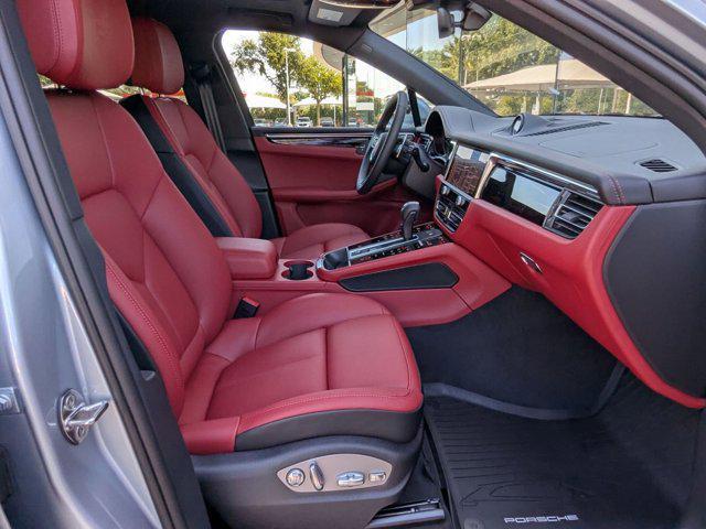 Photo of 2026 Dolomite Silver Metallic Porsche Macan