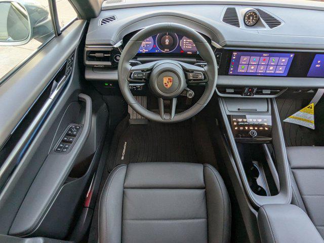 Photo of 2025 Dolomite Silver Metallic Porsche Macan