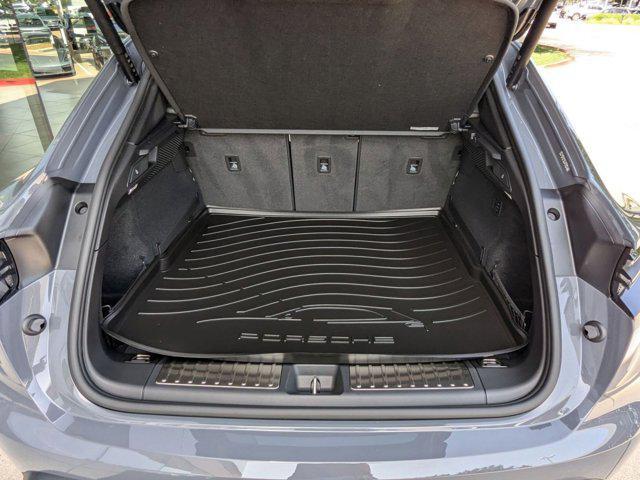 Photo of 2025 Slate Grey Neo Porsche Macan