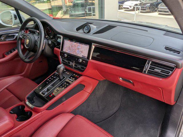 Photo of 2025 Chalk Porsche Macan