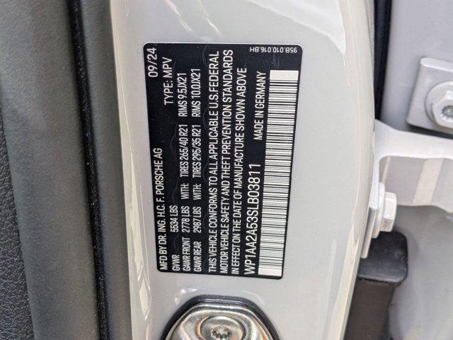 Photo of 2025 Chalk Porsche Macan
