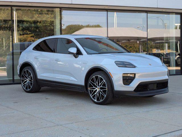 Photo of 2025 Ice Grey Metallic Porsche Macan