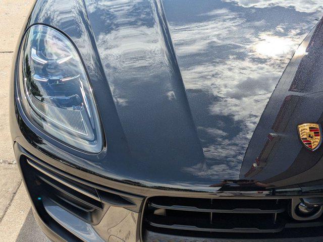 Photo of 2025 Jet Black Metallic Porsche Macan