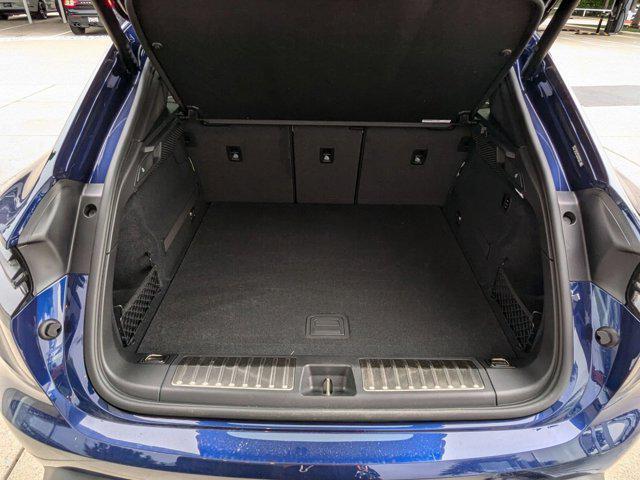 Photo of 2025 Gentian Blue Metallic Porsche Macan