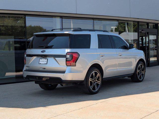 Photo of 2019 Ingot Silver Metallic Ford Expedition