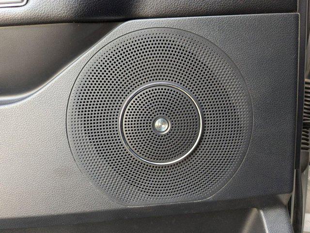 Photo of 2019 Ingot Silver Metallic Ford Expedition