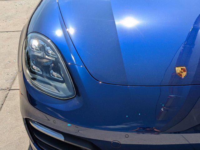 Photo of 2022 Blue Porsche Panamera