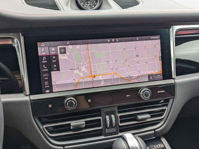 Photo of 2025 White Porsche Macan