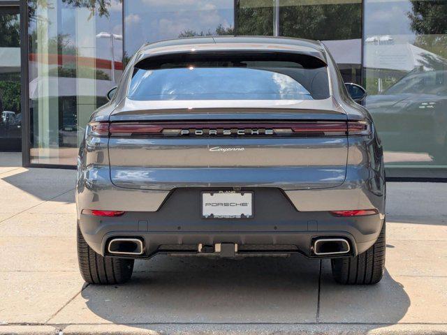 Photo of 2025 Quartzite Grey Metallic Porsche Cayenne