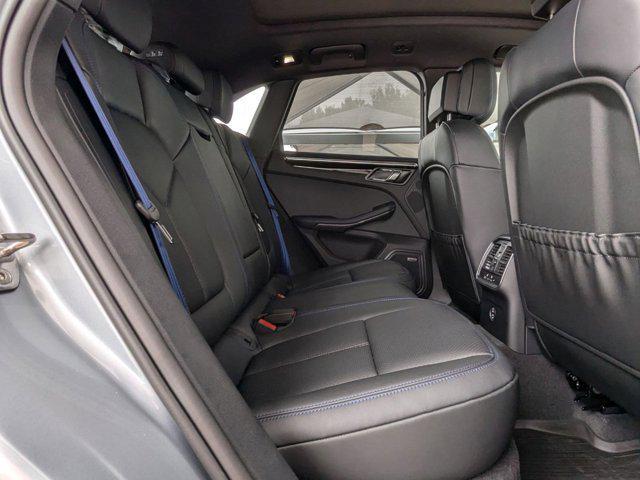 Photo of 2025 Dolomite Silver Metallic Porsche Macan