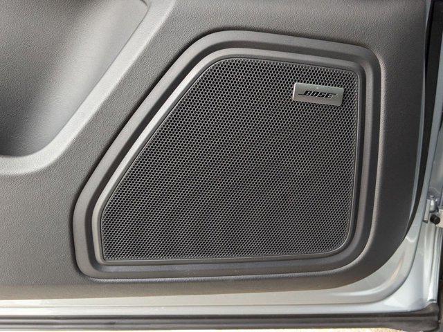 Photo of 2025 Dolomite Silver Metallic Porsche Macan