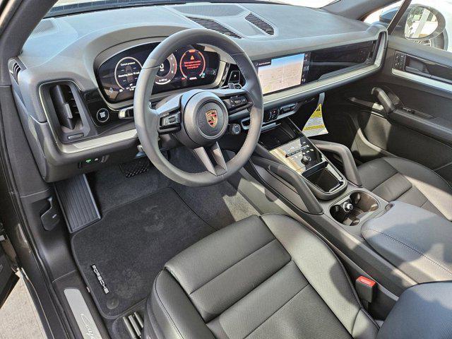 Photo of 2025 Quartzite Grey Metallic Porsche Cayenne
