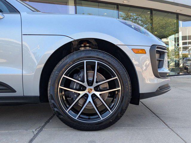 Photo of 2026 Dolomite Silver Metallic Porsche Macan