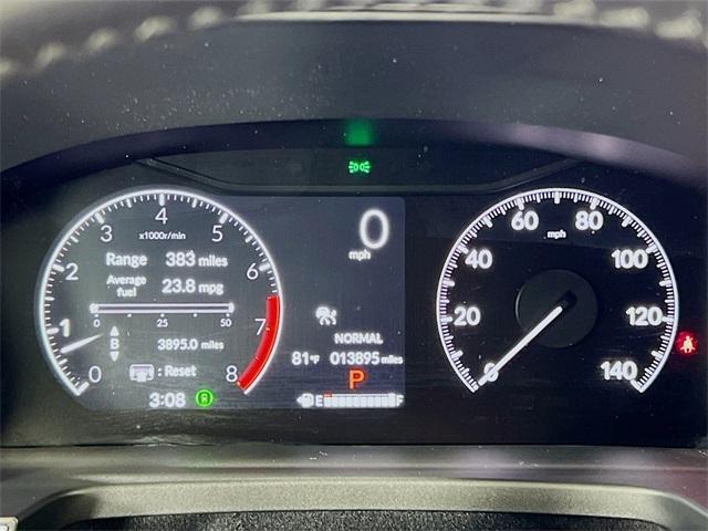 Photo of 2025 White Diamond Pearl Honda Pilot