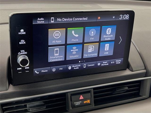 Photo of 2025 White Diamond Pearl Honda Pilot