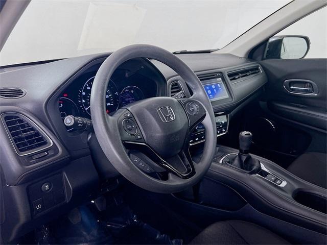 Photo of 2017 Modern Steel Metallic Honda HR-V