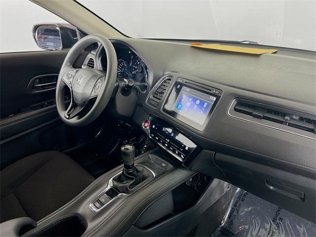 Photo of 2017 Modern Steel Metallic Honda HR-V