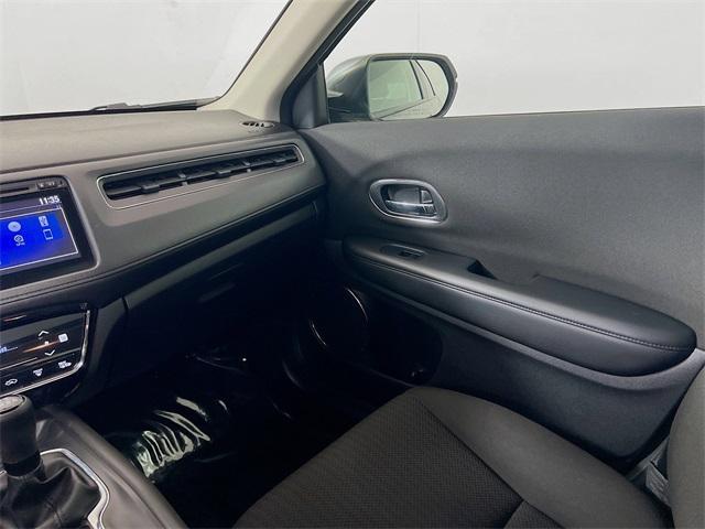 Photo of 2017 Modern Steel Metallic Honda HR-V
