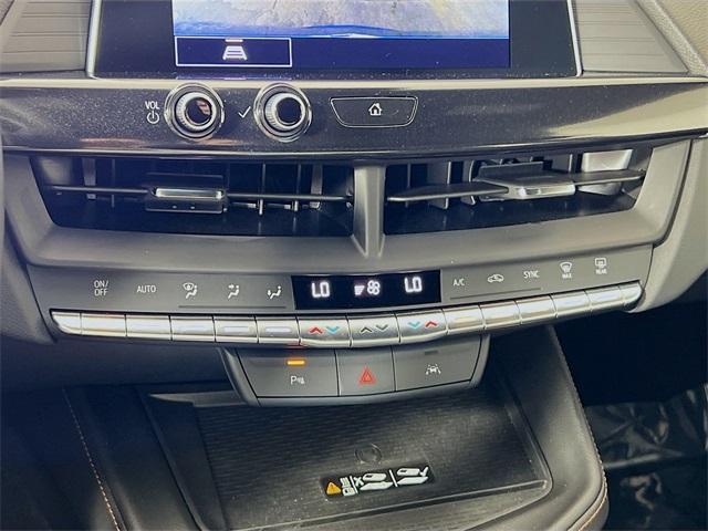 Photo of 2025 Wave Metallic Cadillac CT4
