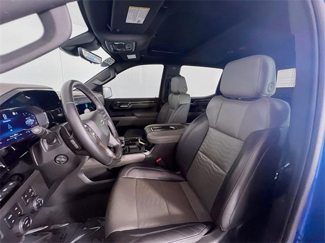Photo of 2022 Glacier Blue Metallic Chevrolet Silverado 1500
