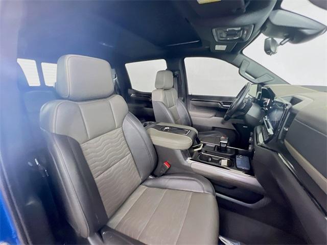 Photo of 2022 Glacier Blue Metallic Chevrolet Silverado 1500