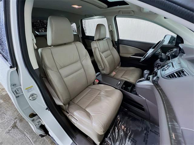 Photo of 2012 White Diamond Pearl Honda CR-V