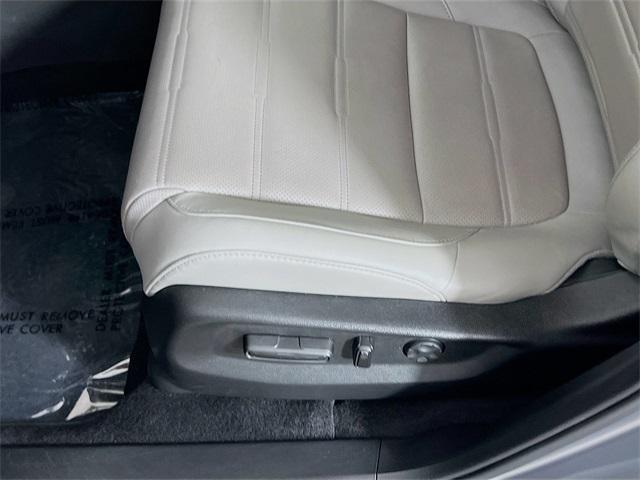 Photo of 2022 Lunar Silver Metallic Honda CR-V