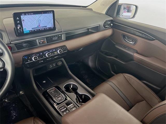 Photo of 2024 Modern Steel Metallic Honda Pilot