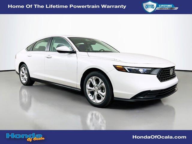 Photo of 2025 Platinum White Pearl Honda Accord