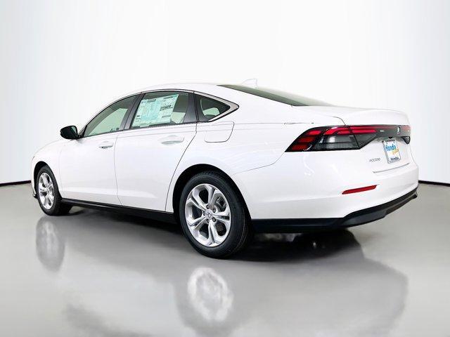 Photo of 2025 Platinum White Pearl Honda Accord