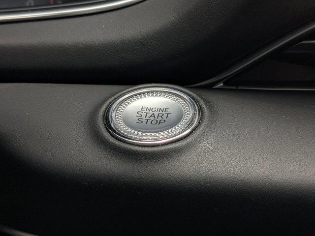 Photo of 2021 White Genesis GV80
