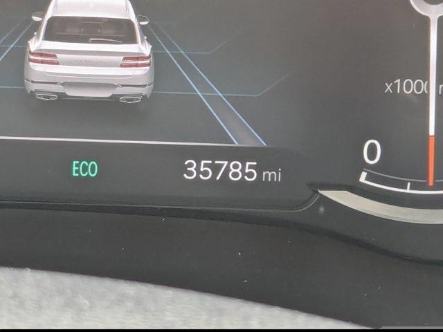 Photo of 2021 White Genesis GV80