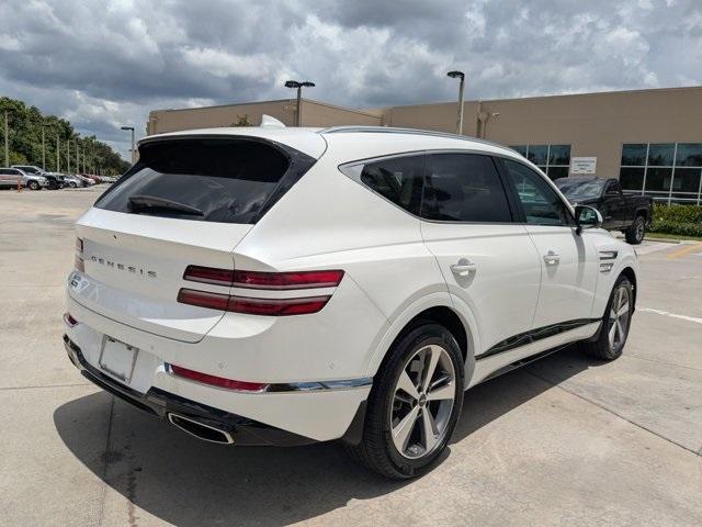 Photo of 2021 White Genesis GV80