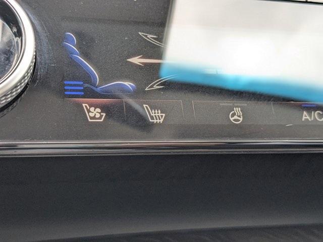 Photo of 2021 White Genesis GV80