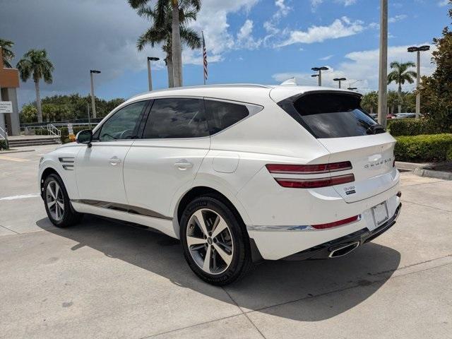 Photo of 2021 White Genesis GV80