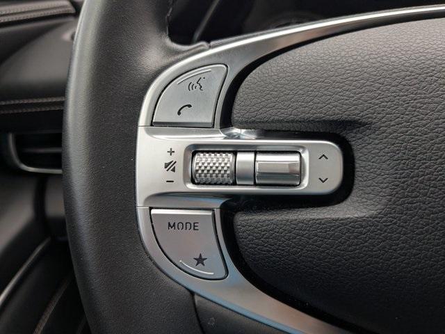 Photo of 2021 White Genesis GV80