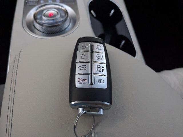 Photo of 2025 Black Genesis GV70