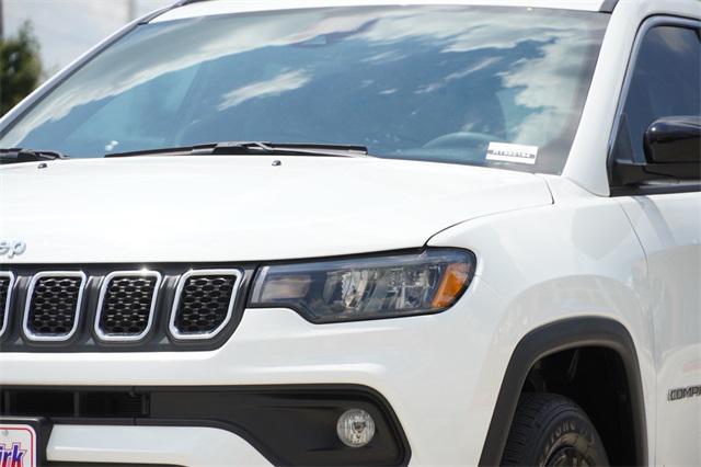 Photo of 2024 Bright White Clearcoat Jeep Compass