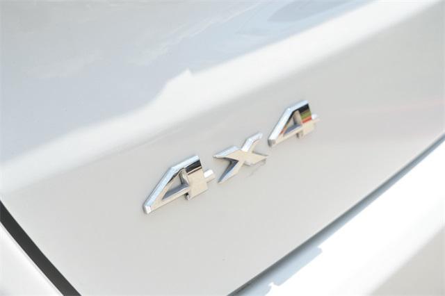 Photo of 2024 Bright White Clearcoat Jeep Compass
