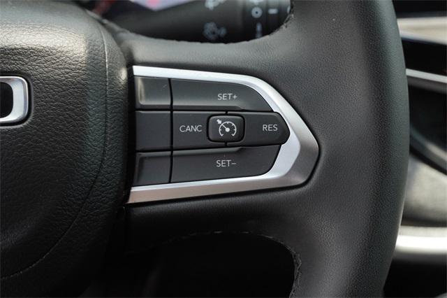 Photo of 2024 Bright White Clearcoat Jeep Compass