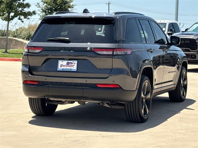 Photo of 2024 Baltic Gray Metallic Clearcoat Jeep Grand Cherokee