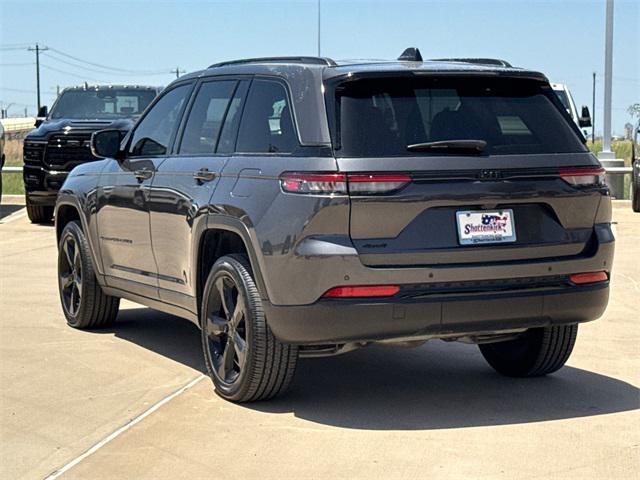 Photo of 2024 Baltic Gray Metallic Clearcoat Jeep Grand Cherokee