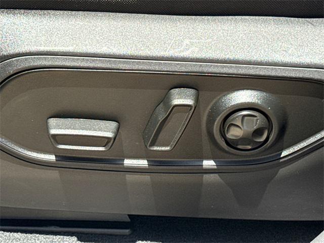 Photo of 2024 Baltic Gray Metallic Clearcoat Jeep Grand Cherokee