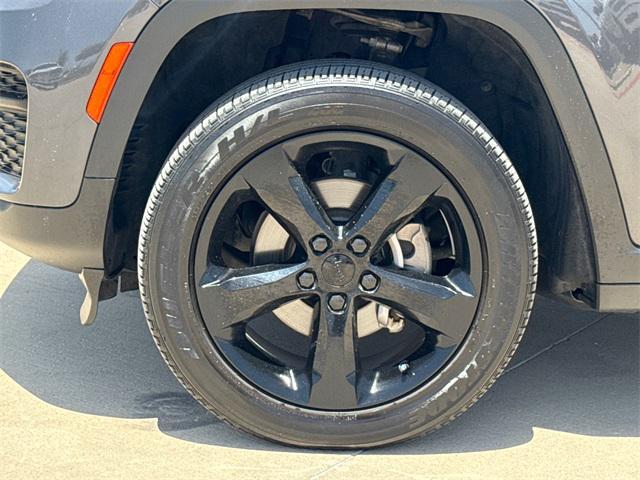 Photo of 2024 Baltic Gray Metallic Clearcoat Jeep Grand Cherokee