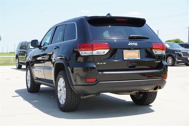 Photo of 2022 Diamond Black Crystal Pearlcoat Jeep Grand Cherokee